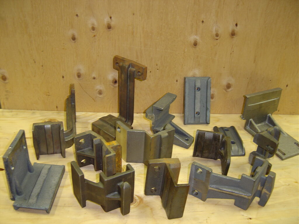 Assorted chain guide parts