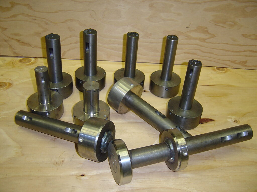 Assorted gudgeon shafts and pins